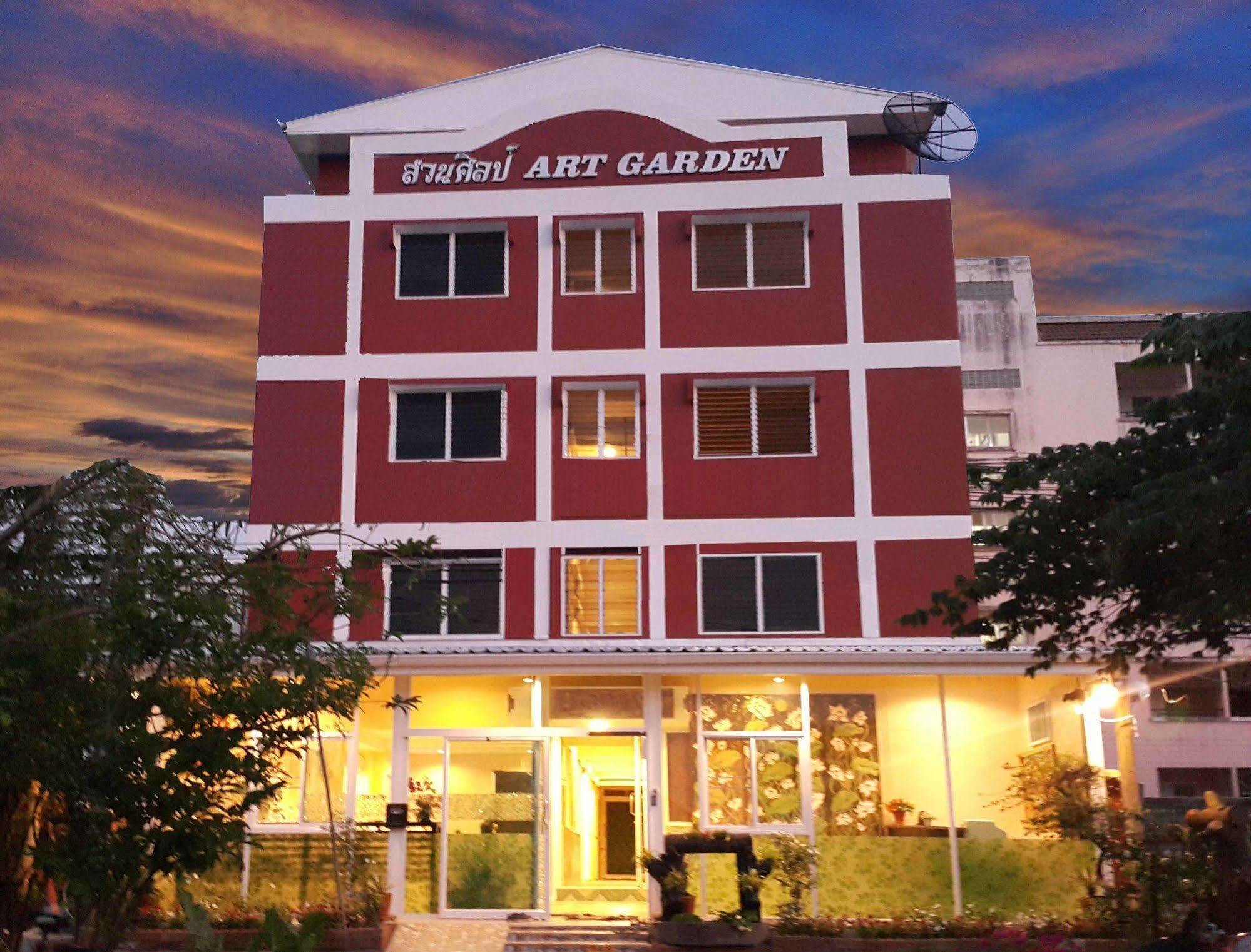 Aparthotel Suansin Art Garden Ban Lat Krachaeng Exterior foto